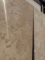 Con Construct.md Бежевый травертиновый слэб 2