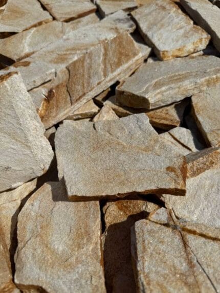 Con Construct.md Piatra Bulgareasca Silver Fractia Mica Neprelucrata 2