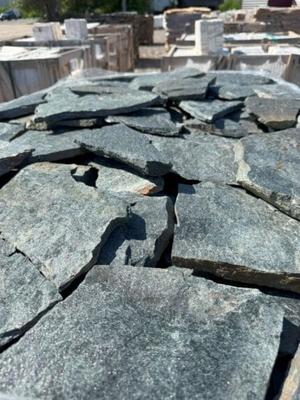 Con Construct.md Piatra Bulgareasca Verde Fractie Micaneprelucrata 3