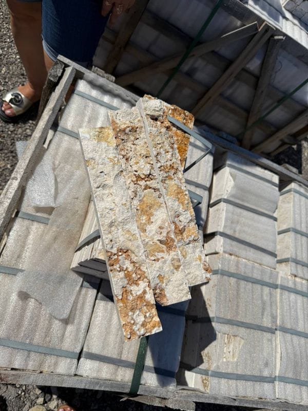 Con Construct.md Treavertin Sur Auriu 3